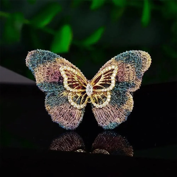 VQ  Butterfly Brooch - Picture 3 of 7